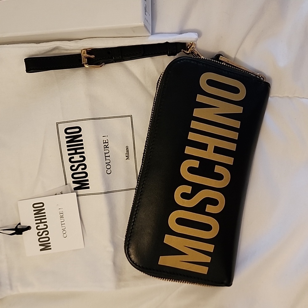Moschino wallet